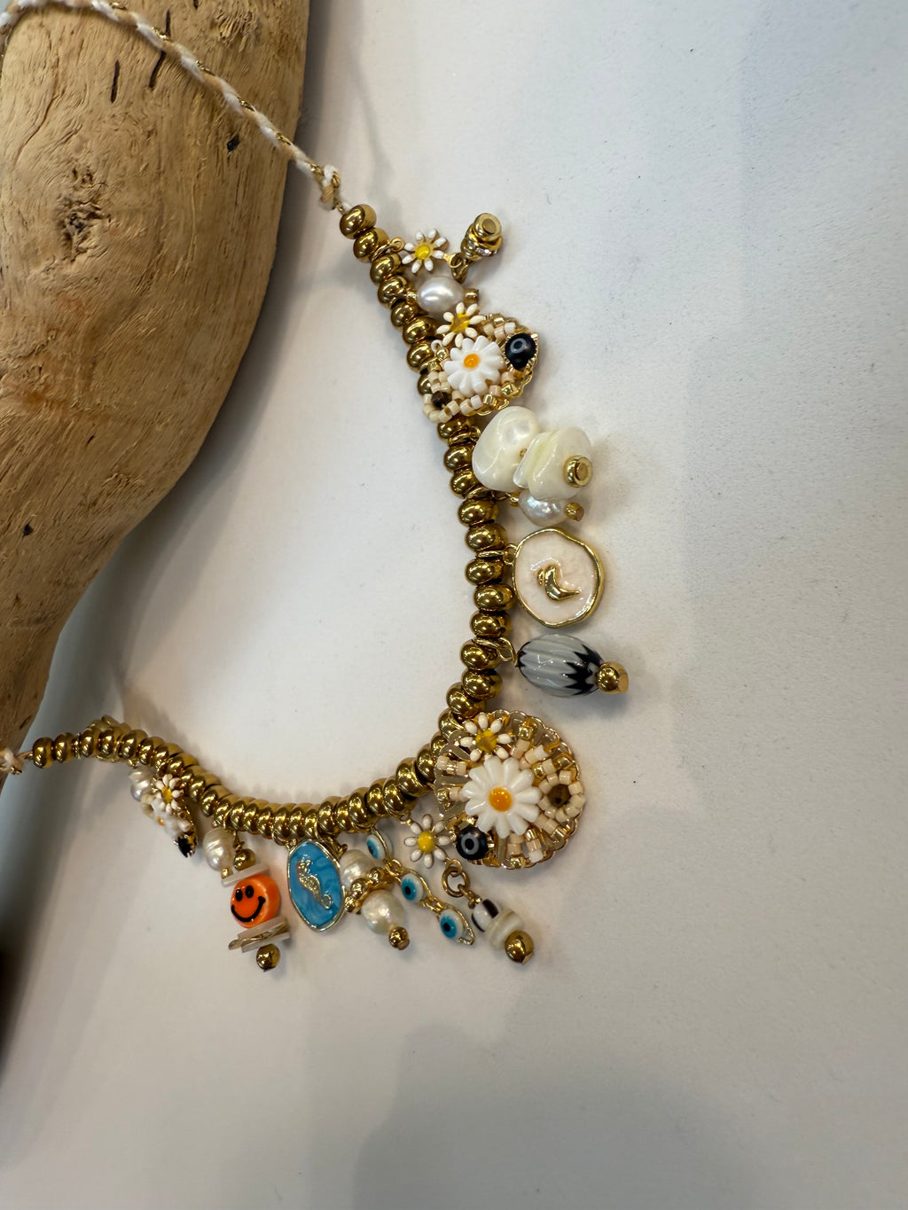 Collier grigri Flora