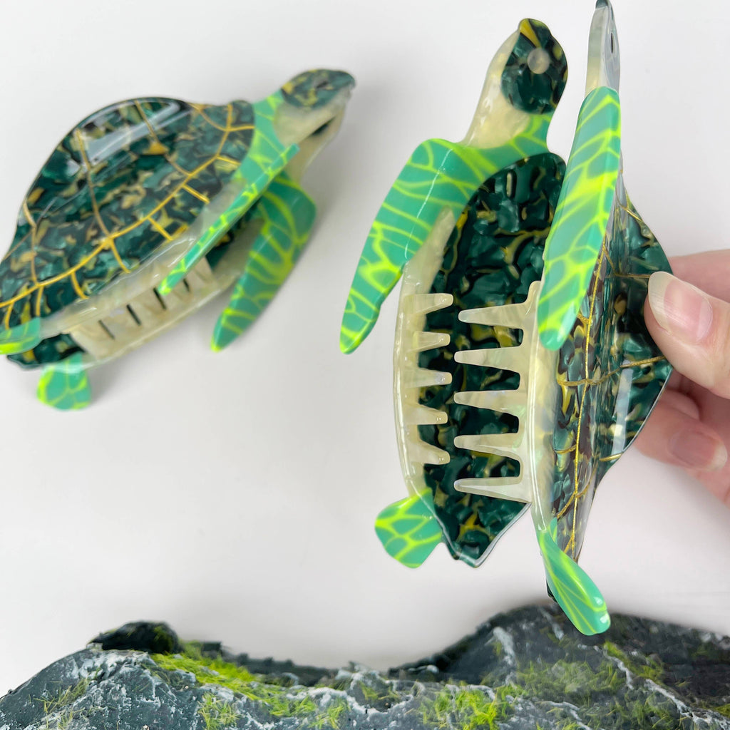 Pince à cheveux tortue verte