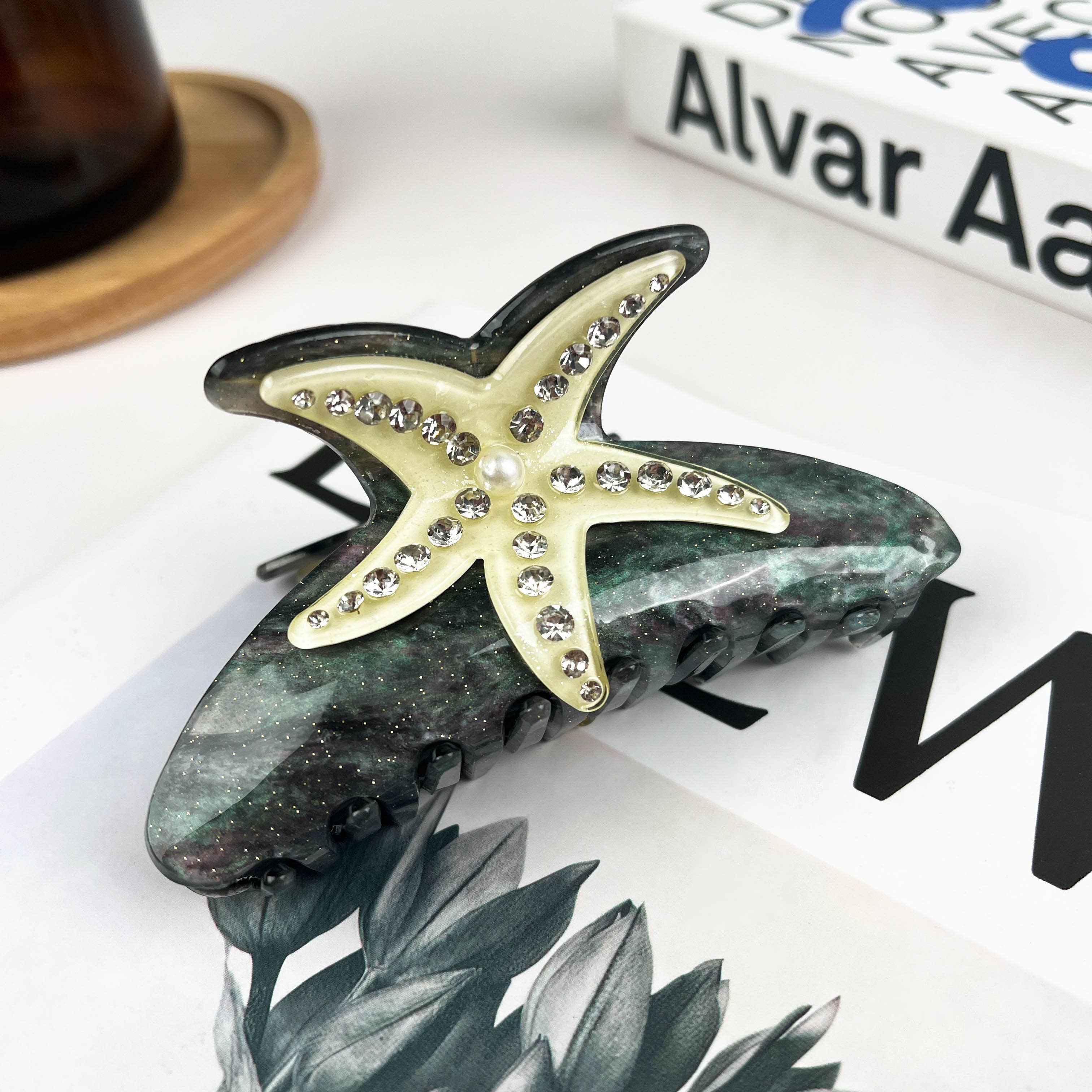 Pince à cheveux étoile de mer strass