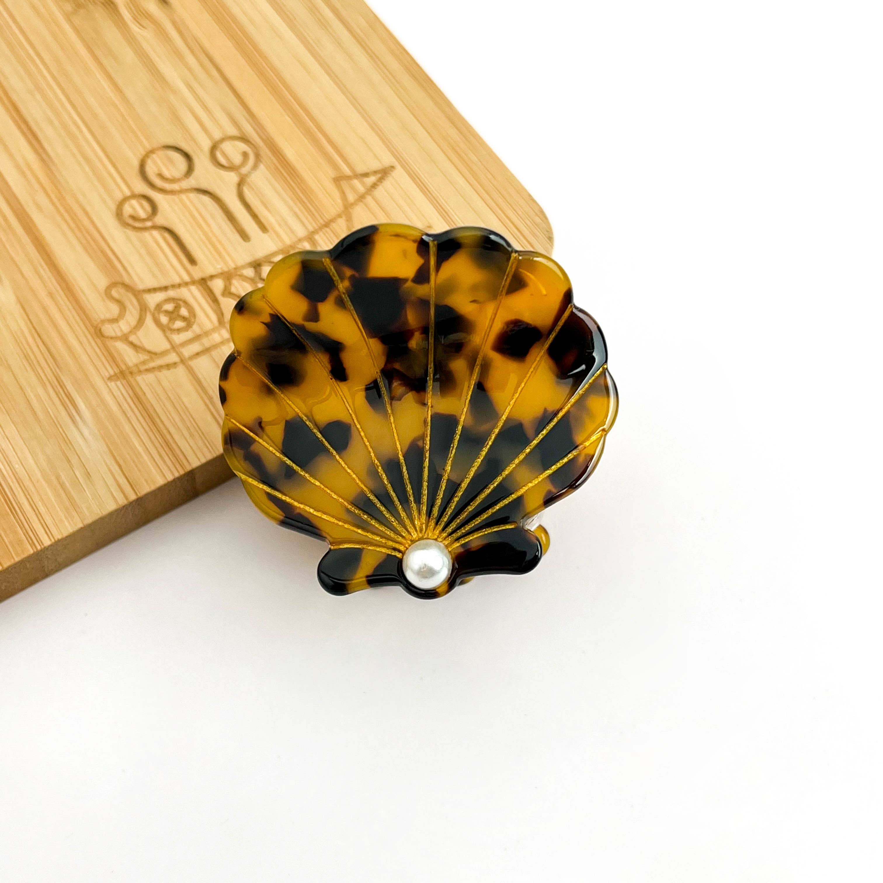 Pince à cheveux perle d'eau douce.