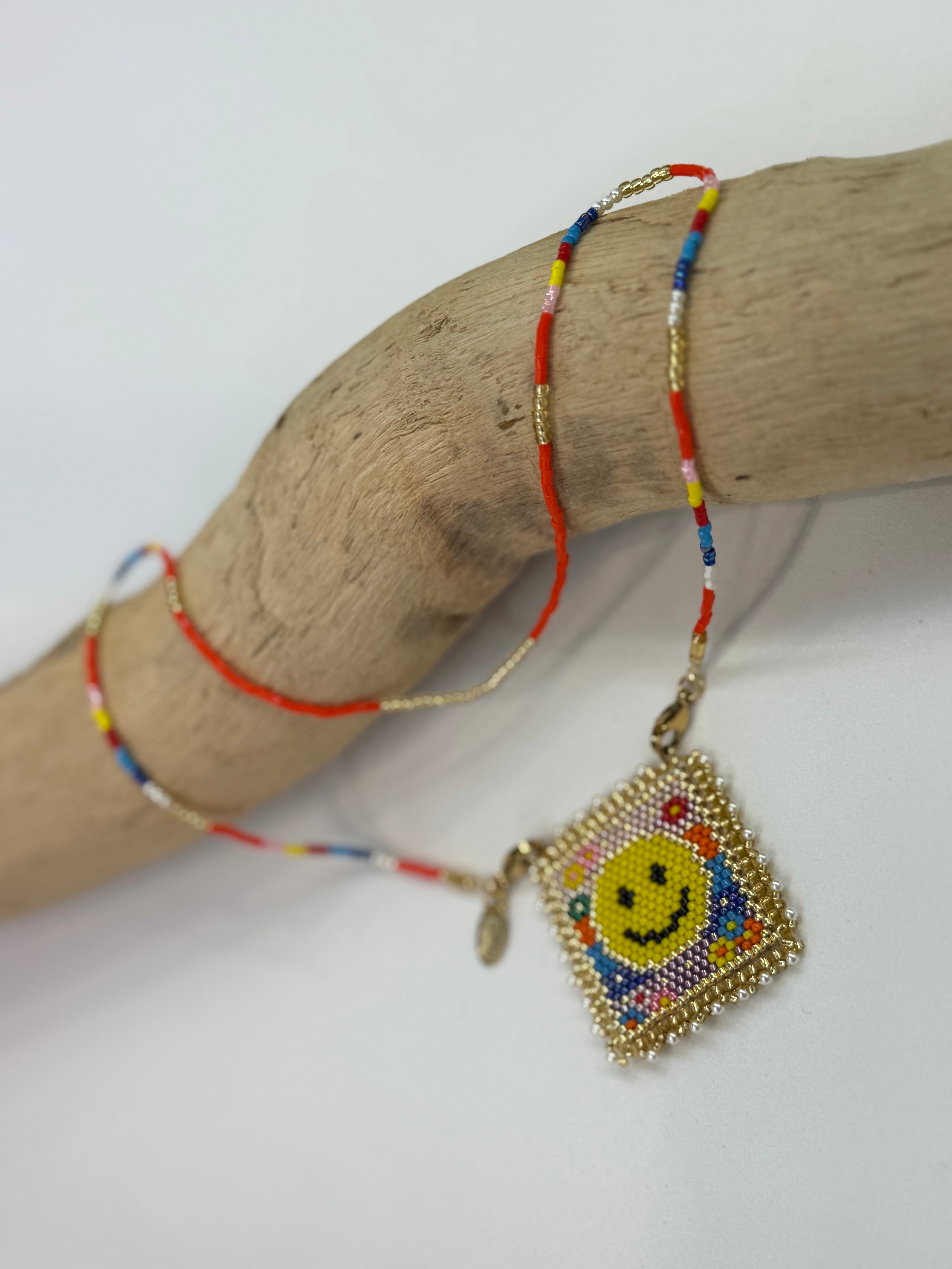 Collier Smiley