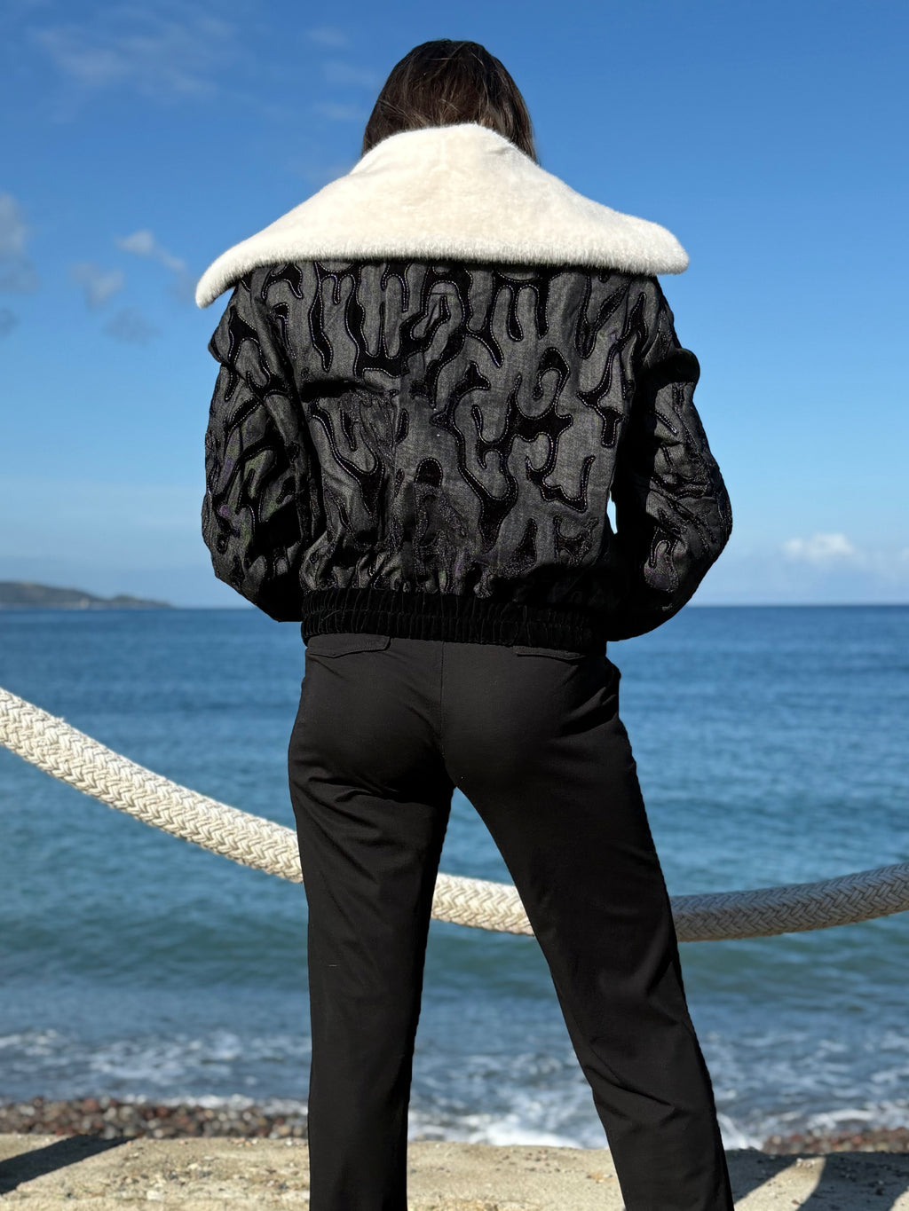 Veste à Col Fourrure – Nocturne Edge